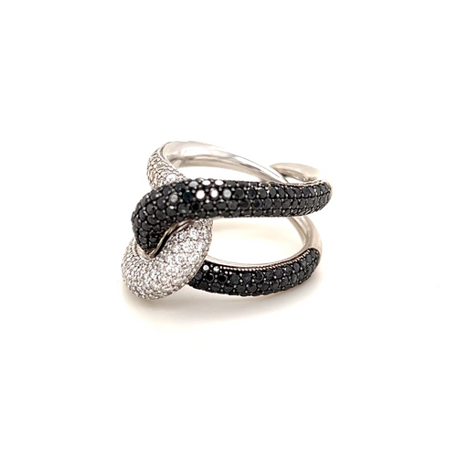 Click | White & Black Diamonds