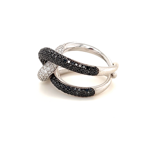 Click | White & Black Diamonds