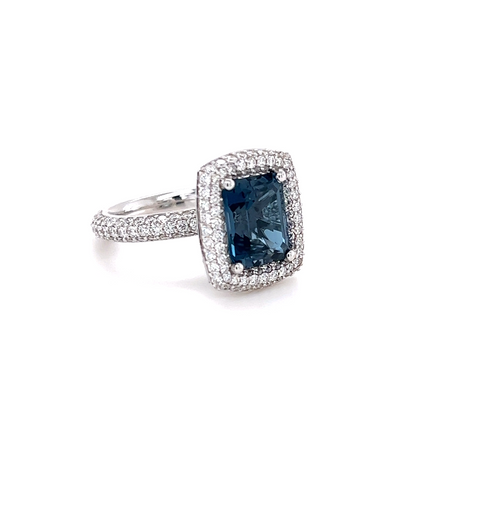 Cocktail pavé | London Blue Topaz